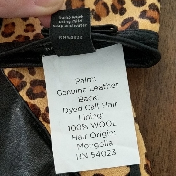 Genuine calf hair and leather leopard gloves - Picture 5 of 7
